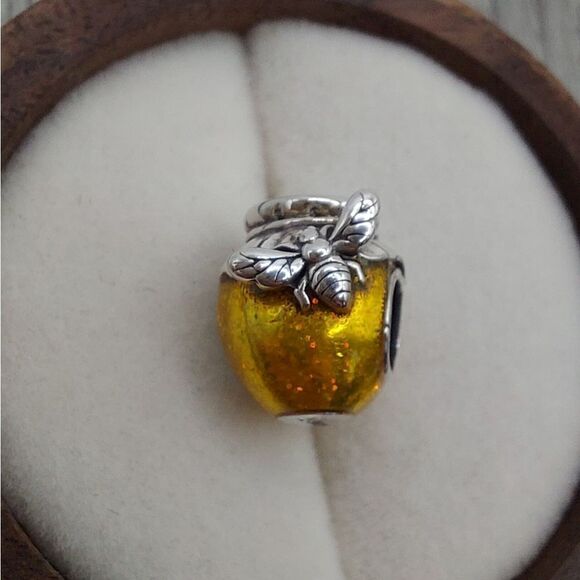 925 Sterling Silver Honey Pot Bumble Bee Charm - Picture 7 of 8